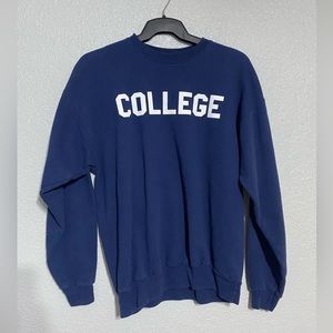 “College” crew neck